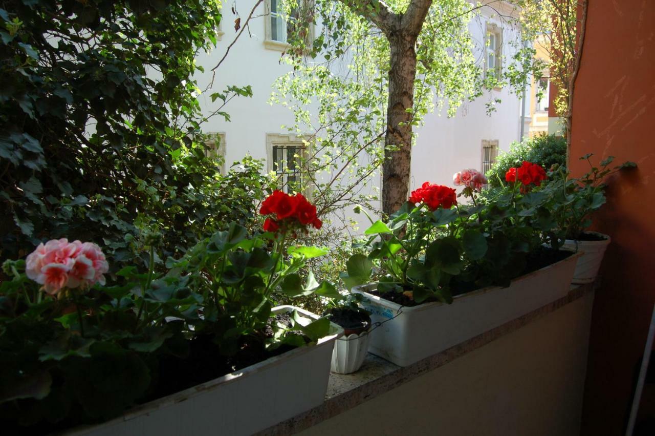 Buda Castle Apartments Budapest Luaran gambar