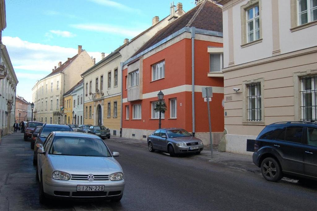 Buda Castle Apartments Budapest Luaran gambar